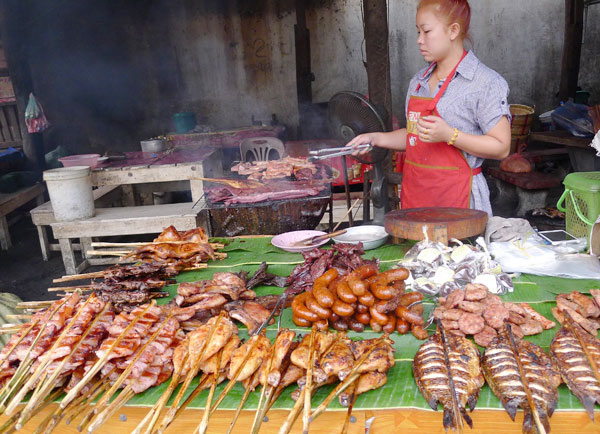 Những yếu tố ảnh hưởng đến văn hóa ẩm thực Lào